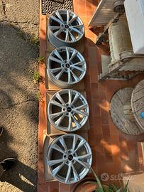 Cerchi da 18 originali audi Q3