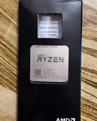 AMD Ryzen 7 2700X + Wraith Prism RGB Completo