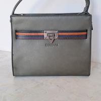 Borsa Genovia