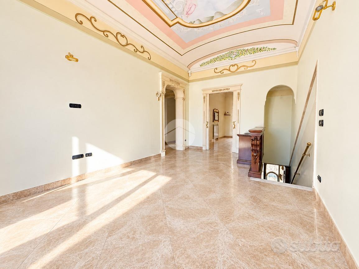Appartamento – Napoli, Porta Nolana, Municipalità 2 - Altro