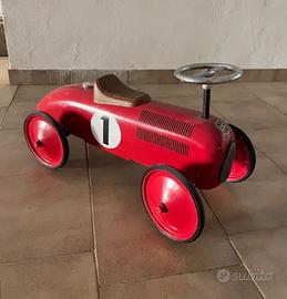 Macchina senza dedali per bimbi