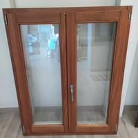 finestra in legno 
