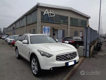INFINITI FX30 d S Premium *TAGLIANDATA* *FINANZI