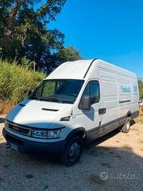 Iveco Daily 3.0TD 35C17 passo lungo tetto alto