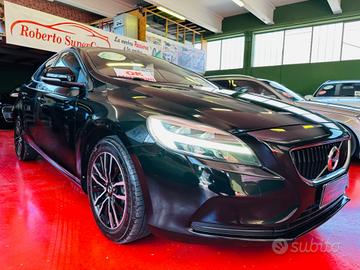 Volvo V40 2.0d 120CV Geartronic R-design