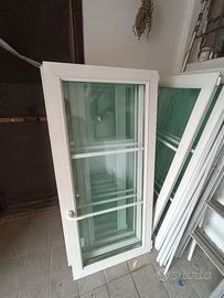 finestre pvc + zanzariera