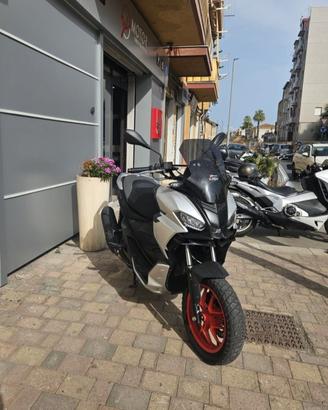 Aprilia SR GT 125 Visiera