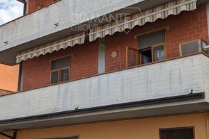 Appartamento piano primo con terrazza e garage