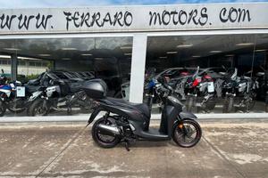 Honda SH 300 2017/ KM 65.000 Tuo a solo 21 Euro al
