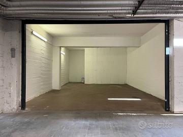 Box / Garage di 29 m² a Milano