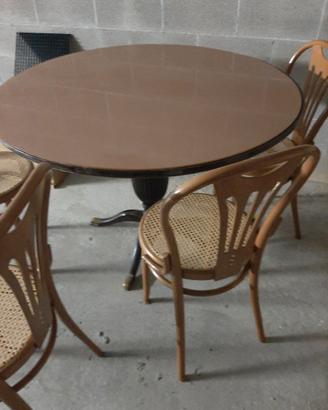 Sedie stile Thonet paglia Vienna e tavolo rotondo