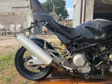 Ducati monster 1000 incidentata
