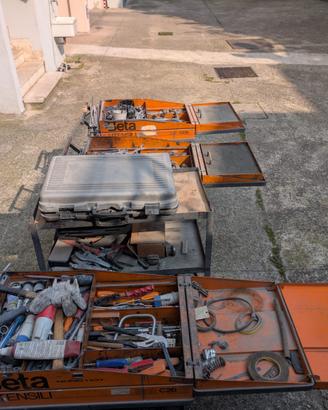 Carrelli Beta + utensili + carrello + cassettiera