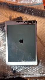 0967-Apple iPad Air A1475