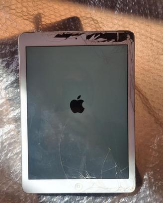 0967-Apple iPad Air A1475