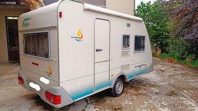 Roulotte Caravan KNAUS Eifelland Holiday 400