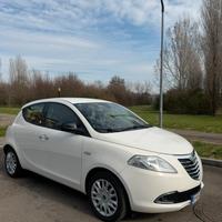 Lancia Ypsilon Ecochic 1.2 69 CV  11/2012 Neopat.