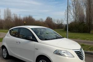 Lancia Ypsilon Ecochic 1.2 69 CV  11/2012 Neopat.