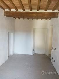 Trilocale al grezzo posto al piano primo