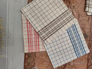 N° 3 Strofinacci in cotone nuovi