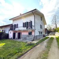 CASA SEMINDIPENDENTE A CAVAGNOLO