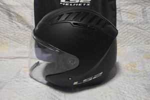 casco jet ls2  e guanti moto revit