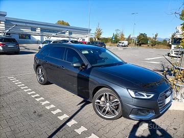Audi A4 Avant 40 TDI S tronic LED+TETTO-18"-GANCI