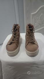 Sneakers da donna pelle marrone 