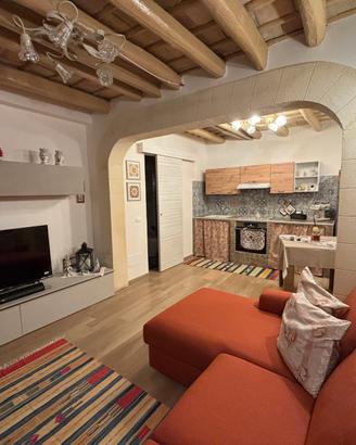 Bilocale con cortiletto a Erice Vetta