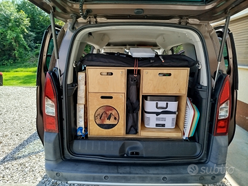 Mobile campeggio per auto