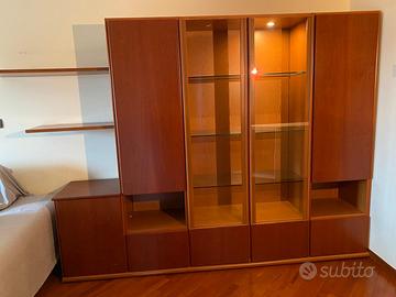 Mobili sala Molteni in legno di ciliegio