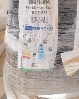 Pneumatici nuovi 165 70 r14