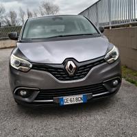 Renault  Scenic 