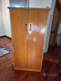 Mobile legno fatto a mano