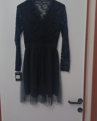 abito in pizzo e tulle 