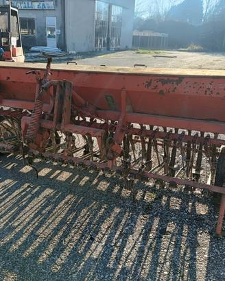 seminatrice marca Carraro mod. A200- 2,80m