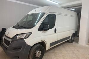 Peugeot boxer 2.0 bluehdi 140cv