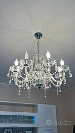 Lampadario trasparente stile barocco