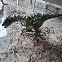 dinosauro robot
