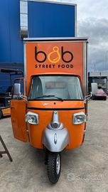 Ape food truck completo di tutto