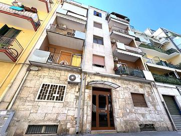 3 LOCALI A BARI