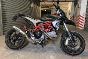 Ducati Hypermotard 821 dark