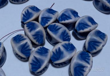 lotto di 31 elementi etnici x collane, blu