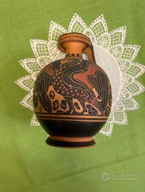 Anfora decorativa in stile greco antico