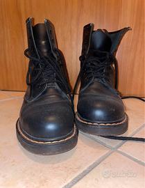 Stivaletto con lacci da donna