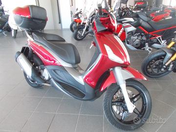 Piaggio Beverly 350