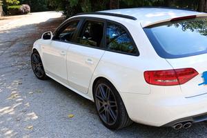 Audi A4 avant s.line S.W. 170 cv TDI