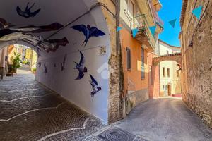 2 LOCALI A FORMIA