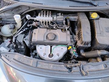 Peugeot 207 anno 2010 benzina motore e cambio