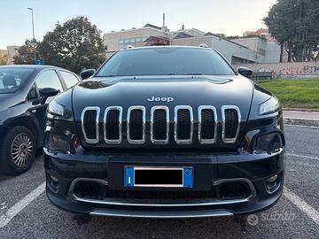 Jeep Cherokee 2.0 4WD Limited UNIPRO